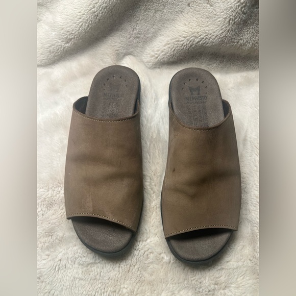 Mephisto Shoes - Mephisto leather slide sandals size 36 or 5-5.5